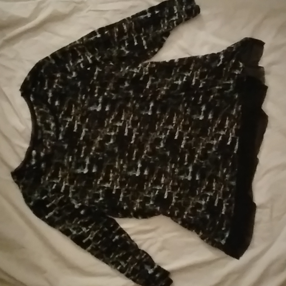 Simply Vera long sleeve blouse